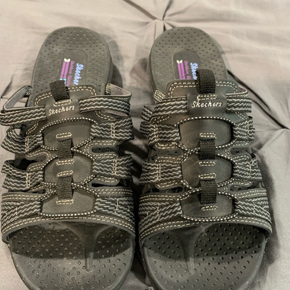 Sketchers mule sandals